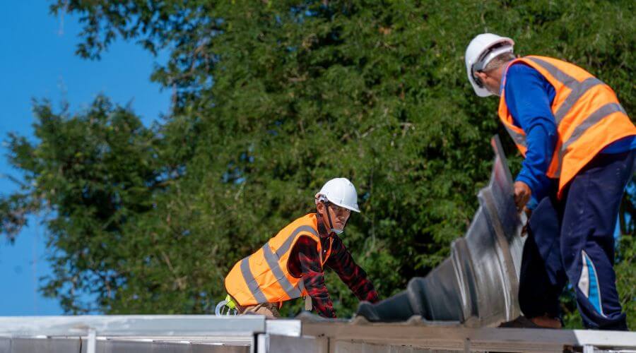 Professional new roof installation services in Lincoln City, OR